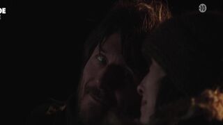 Annelise Hesme, Ophelia Kolb - On n'efface pas les souvenirs (2021) Naked Film Episode