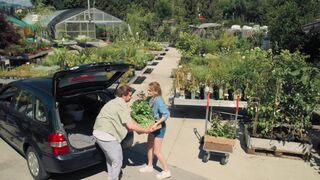 Sex Scene ⭐ Andrea Gerhard, Leonie Wesselow hot ⭐ Der Bergdoktor s15e02 (2022)