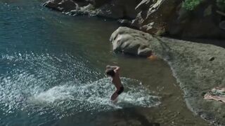 Alba Baptista nude, Zoé Friedrich nude - Patrick (2019)