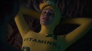 Jana Kolesarova nude, Martina Hekerova nude ⭐ Prvok, Sampon, Tecka a Karel (2021)