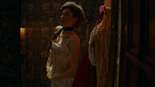 Sonia Mietielica nude, Monika Krzywkowska hot ⭐ Polowanie na ćmy s01e01-03 (2022)