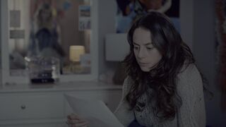 Willow Shields, Sarah Wright hot ⭐ Spinning Out s01e09-10 (2020)