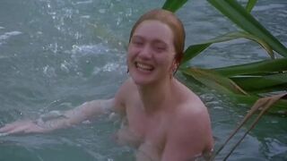 Kate Winslet nudity, Penelope Wilton naked – Iris (2001)