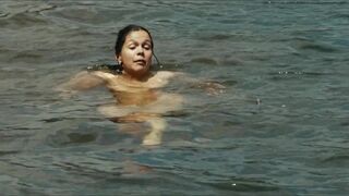 Olivia Côte, Délia Espinat-Dief nude ⭐ Pétaouchnok (2022)