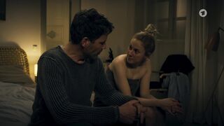 Marlene Morreis naked sex scene ⭐ Der Dänemark-Krimi Rauhnächte (2021)