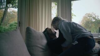 Leonie Wesselow hot, Barbara Prakopenka sexy. Helen Dorn s01e16 (2022 Sexy TV Show Scenes