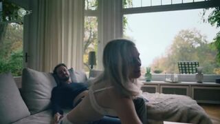 Leonie Wesselow hot, Barbara Prakopenka sexy. Helen Dorn s01e16 (2022 Sexy TV Show Scenes
