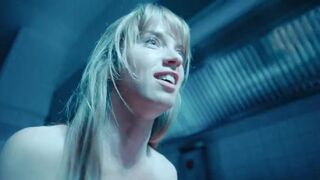 Roxane Arnal hot, Noémie Schmidt, Camille Lou topless. Anthracite s01e03e05 (2024) sexy sex scene