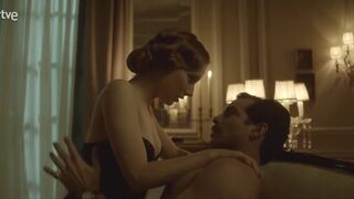 Aria Bedmar, Silvia Hannemann topless. TV Show "Operación Barrio Inglés" s01 (2024) Sex Scenes.