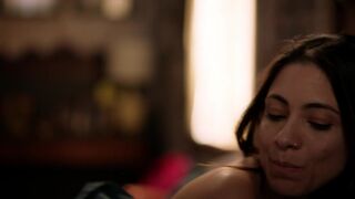 Mishel Prada, Maria-Elena Laas naked - Vida s01e06 (2018) topless scenes