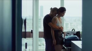 Camille Rutherford topless, Jeanne Rosa, Aïssa Maïga, Kaori Ito, Sarah Suco naked | Neuf meufs, L'unitaire (2021) Sexy Scenes