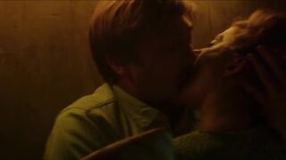 Camille Rutherford topless, Jeanne Rosa, Aïssa Maïga, Kaori Ito, Sarah Suco naked | Neuf meufs, L'unitaire (2021) Sexy Scenes