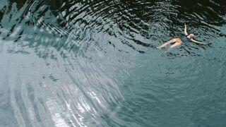 Anke Engelke sexy - Mein Sohn (2021) Underqater Hot Scene