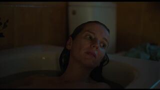 María Vázquez hot - Los pequeños amores (2024)