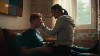 Michelle Barthel topless - Letzte Spur Berlin s13e08 (2024)