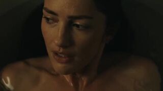 Minka Kelly sexy, Maggie Grace hot - Blackwater Lane (2024)