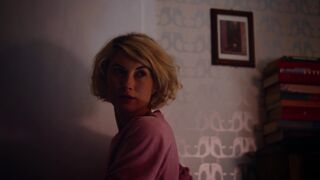 Gabriela Lindl nude - Lieblingsmenschen (2021) Bedroom Naked Scene