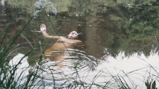 Sophia Rodriguez Goldberg naked - Camping du lac (2023)