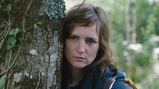 Sophia Rodriguez Goldberg naked - Camping du lac (2023)