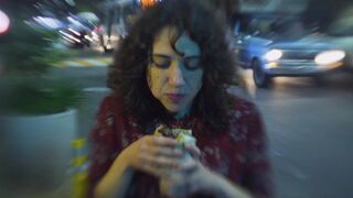 Melanie Sussi naked - El corazon es la cuarta pared (2019) Topless Bed Scene