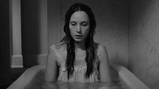 Adeline Thery nude - Leda (2021)
