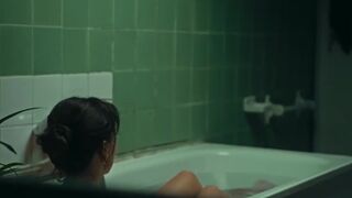 Rachel Perrin naked - Juste Un Instant (2024) adult scene