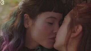 Dèlia Brufau nude, Mireia Oriol topless, Asia Ortega nude. Les de l'hoquei (2020)