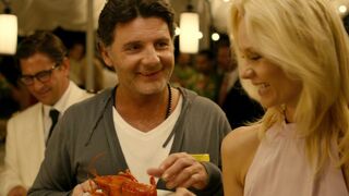 Elisa Servier, Sabine Crossen naked. Bienvenue à bord (2011)