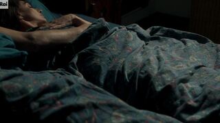 Ambra Angiolini nude ⭐ Sempre al tuo fianco (2024) s01