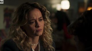 Ambra Angiolini nude ⭐ Sempre al tuo fianco (2024) s01