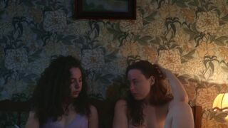 Lesby Scene: Salomé Richard naked, Camille Moutawakil naked - L'échappée (2023)