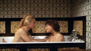 Bee Michelin topless. Rendez-moi ma peau... (1980) Classic French adult video