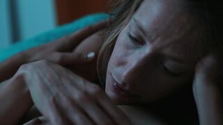 Camille Hugues nude, Chloé Renaud nude ⭐Camille et moi (2020)