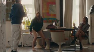 Anna Smołowik, Zofia Stafiej, Ina Sobala, Sonia Bohosiewicz - Rodzina na Maxa s01e10-13 (2023)