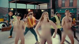 Chloe Fineman hot, Sarah Sherman naked, Punkie Johnson sexy, Chloe Troast, Emma Stone hot - Saturday Night Live s49e06 (2024) Celebrities Nude