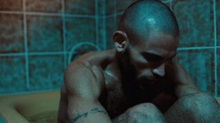 Mira Elisa Obling topless - Havet er rødt (2024) Sexy and Sex Scenes