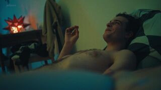 Petra Horváthová topless - Banáni s01e02 (2023) Censored Scene