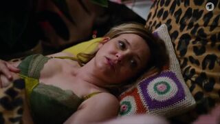 Laura Tonke nackt, Svenja Jung hot, Lara Biewusch naked - Sexuell verfügbar s01 (2024) Nacktszenen