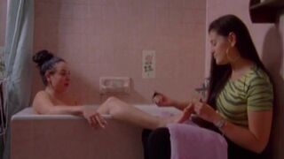 Eva Huault topless - Le Roi David (2021)