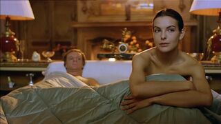 Carole Bouquet, Andrea Ferreol - Il Cappotto di Astrakan (1979) nudity video