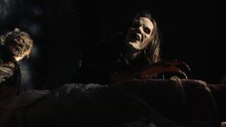 Denice Duff naked, Melanie Shatner ude in "Bloodstone Subspecies II" (1993)