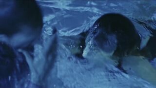 Júlia Molins topless - I Never (2018) sex scene | voyeurism