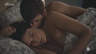 Amandine Hinnekens nude, Carole Matagne nude ⭐ Trentenaires (2024)