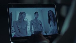 Kali Roses topless, Novi Brown nude - Spider (2022) Scenes