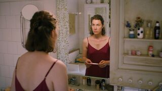 Franziska Hackl nude, Jasmin Gerat ⭐ Tage, die es nicht gab (2022) s01e08