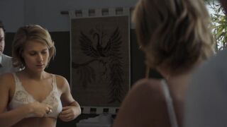 Lena Gora nudity in "Święty" (2023)