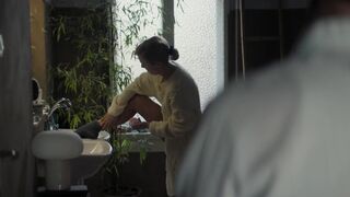 Lena Gora nudity in "Święty" (2023)