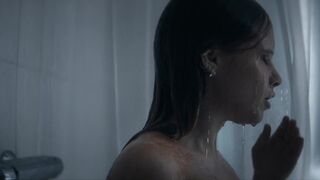 Jasna Fritzi Bauer, Stephanie Amarell naked - Abgeschnitten (2018)