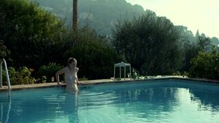 Anne Ratte-Polle nude - Halbschatten (2013)