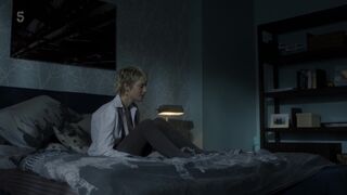 Asher Yasbincek hot - Riptide s01e01-02 (2022) sexy bedroom episode